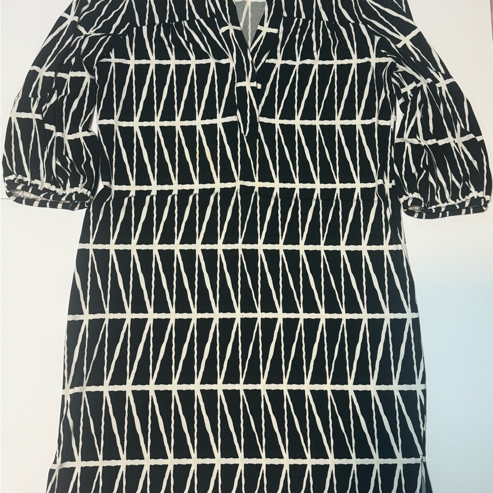 Banana Republic Black & White Geometric Long-Sleeve Dress